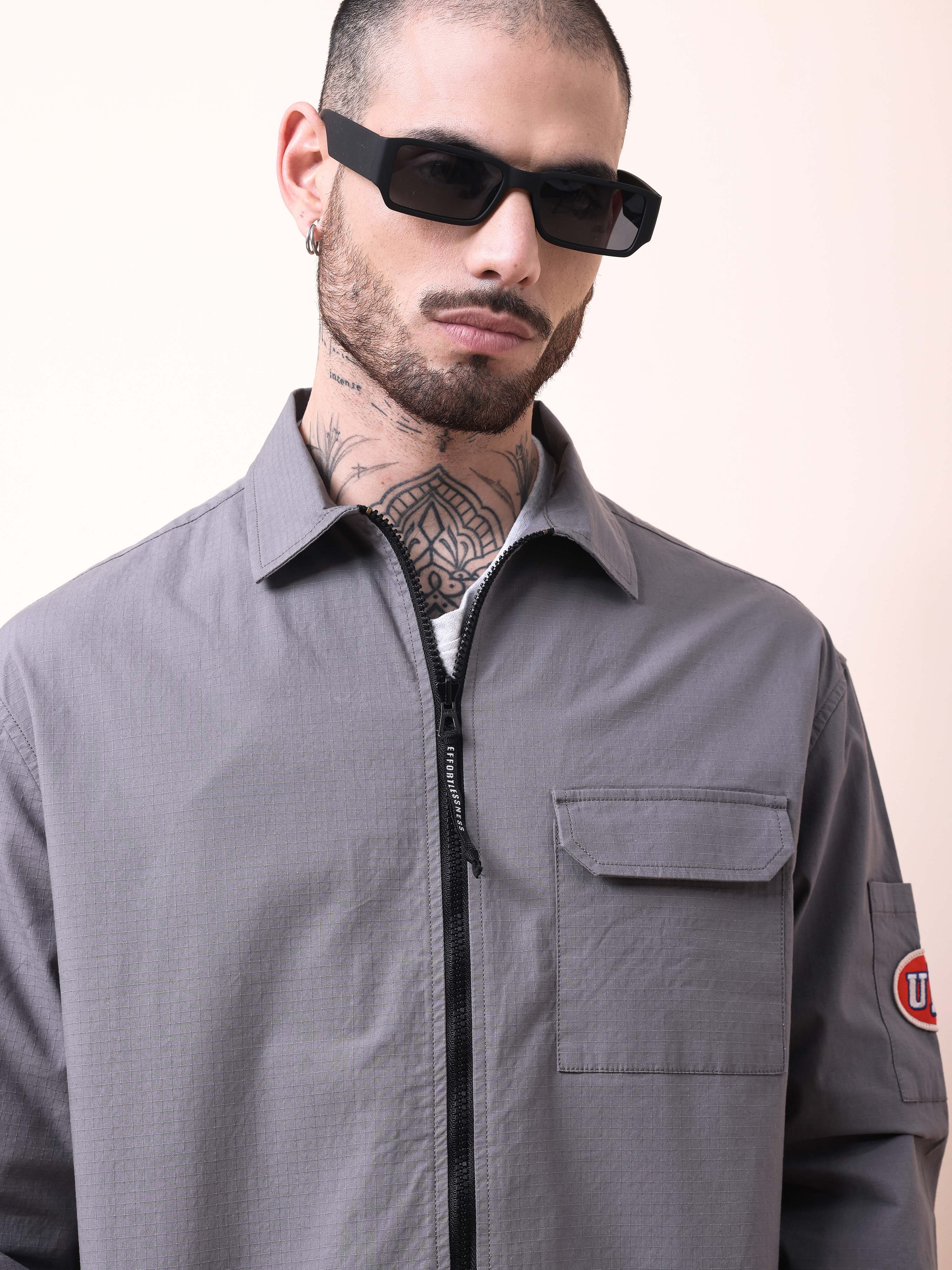 Men Grey Solid Shacket - Image 5