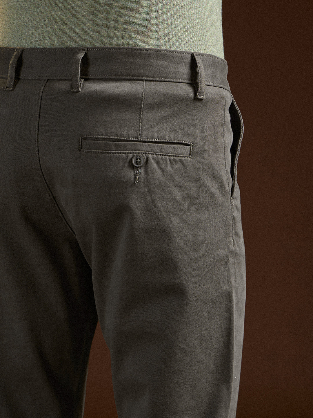 Men Grey Solid Slim Fit Casual Chino Trouser - Image 6