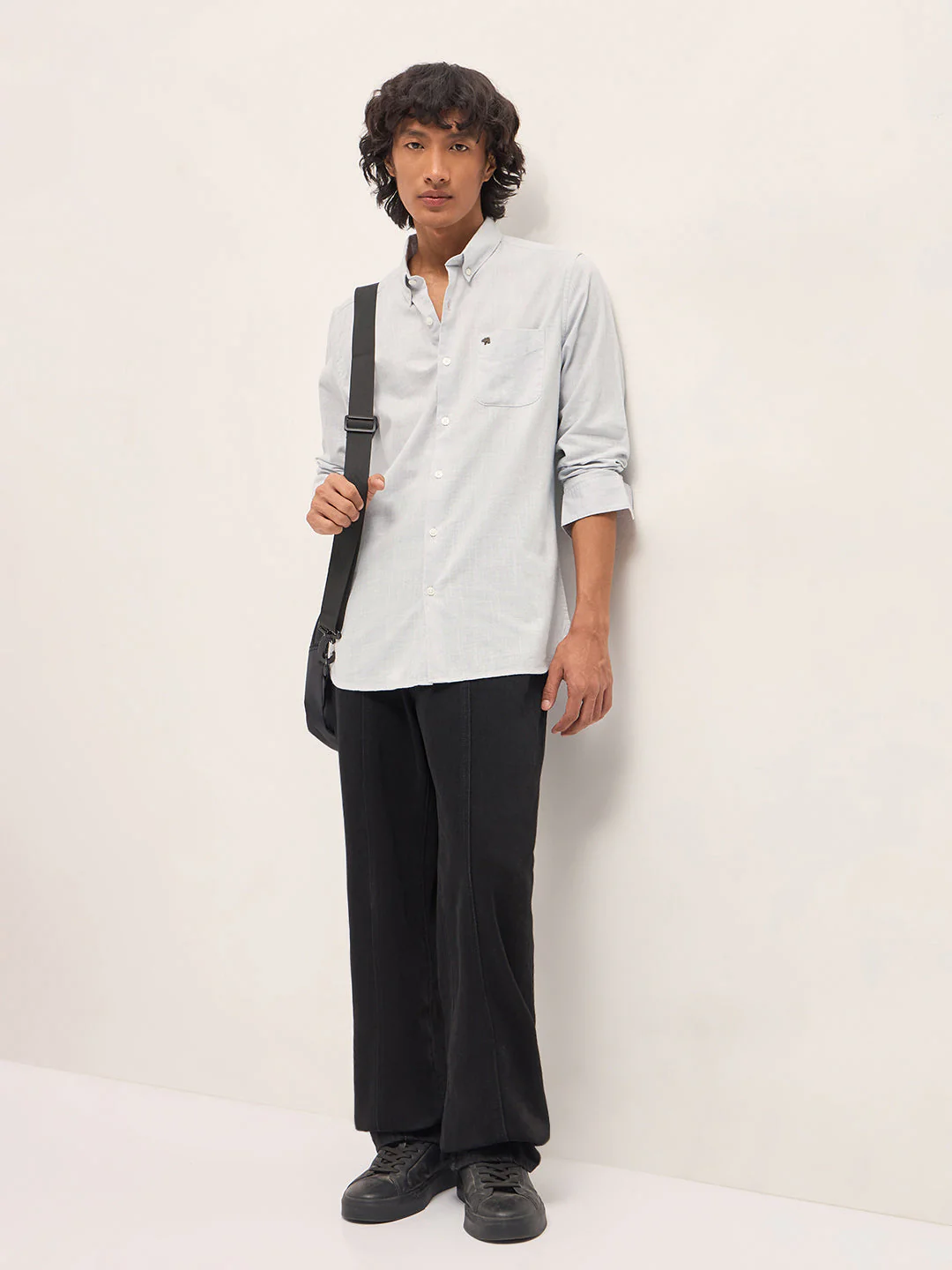 Men Grey Solid Slim Fit Casual Shirt - Image 4