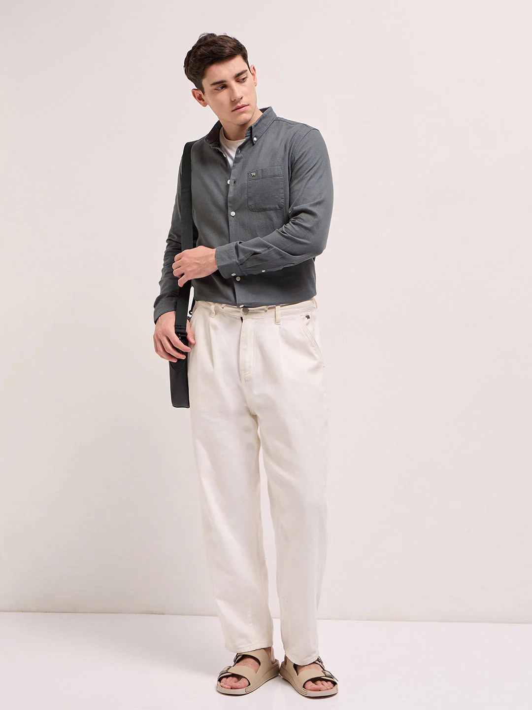 Men Grey Solid Slim Fit Casual Shirt - Image 4
