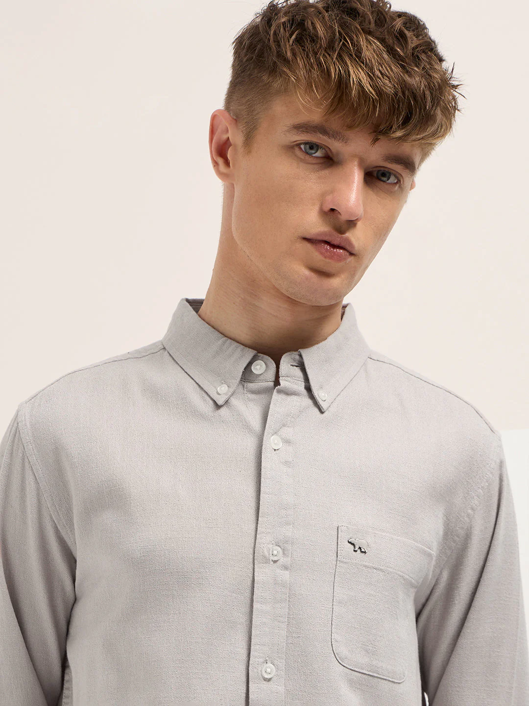 Men Grey Solid Slim Fit Cotton Casual Shirt - Image 5