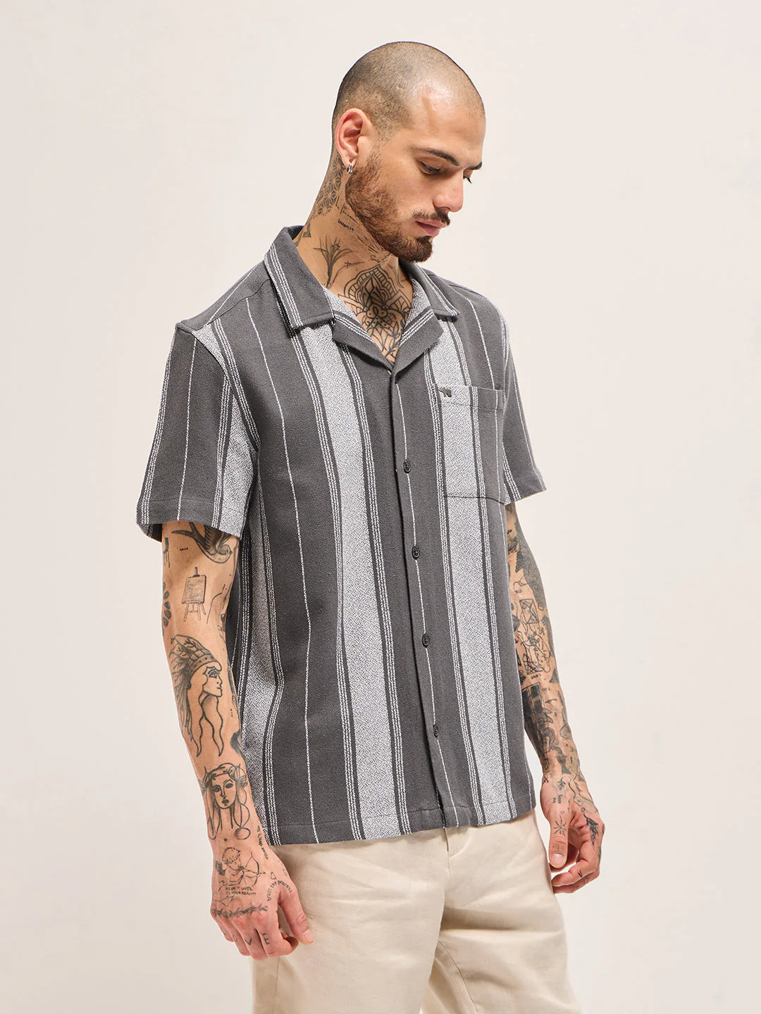 Men Grey Striped Regular Fit Casual Shirt - Image 3