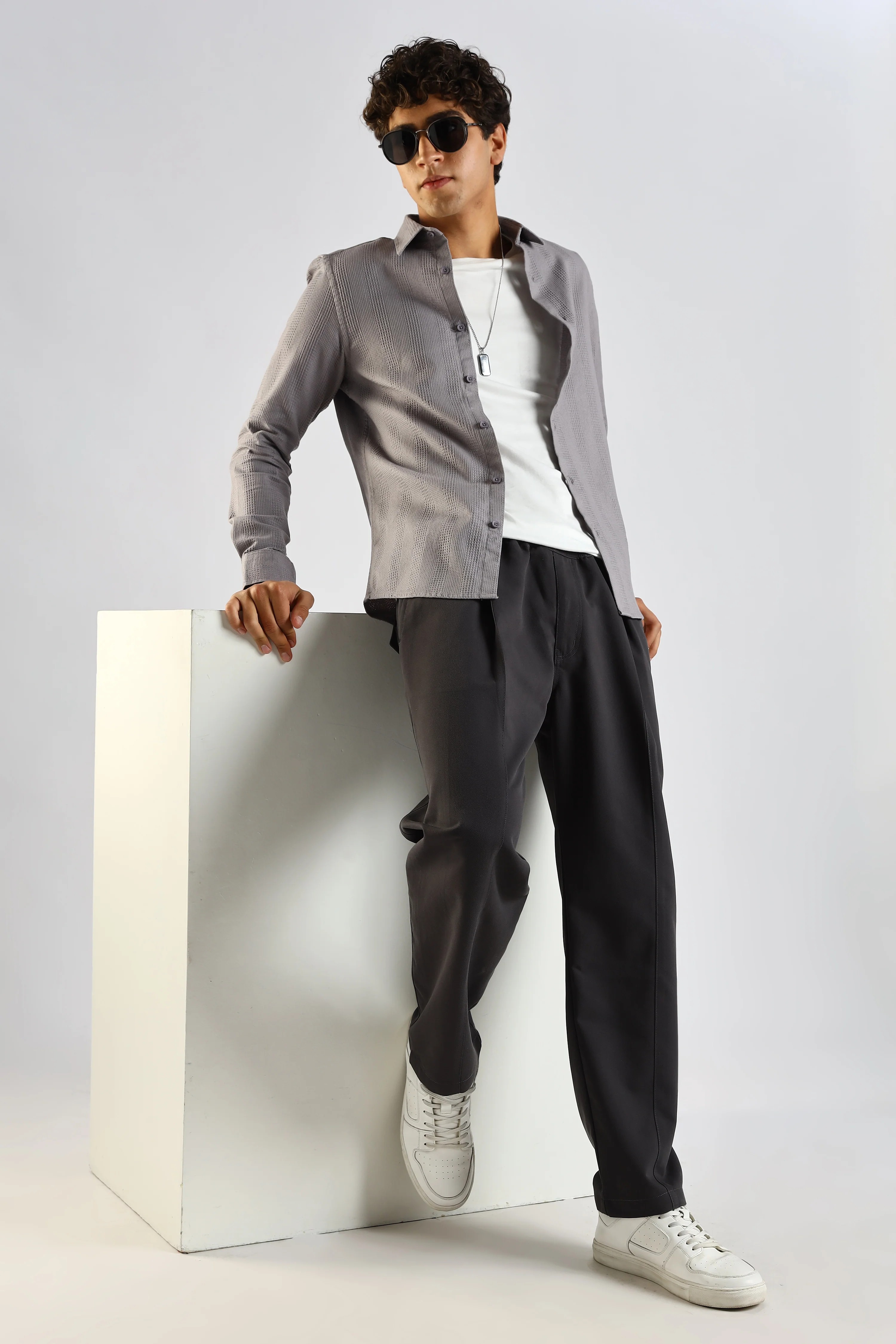 Men Grey Textured Cotton Shirt - Image 10