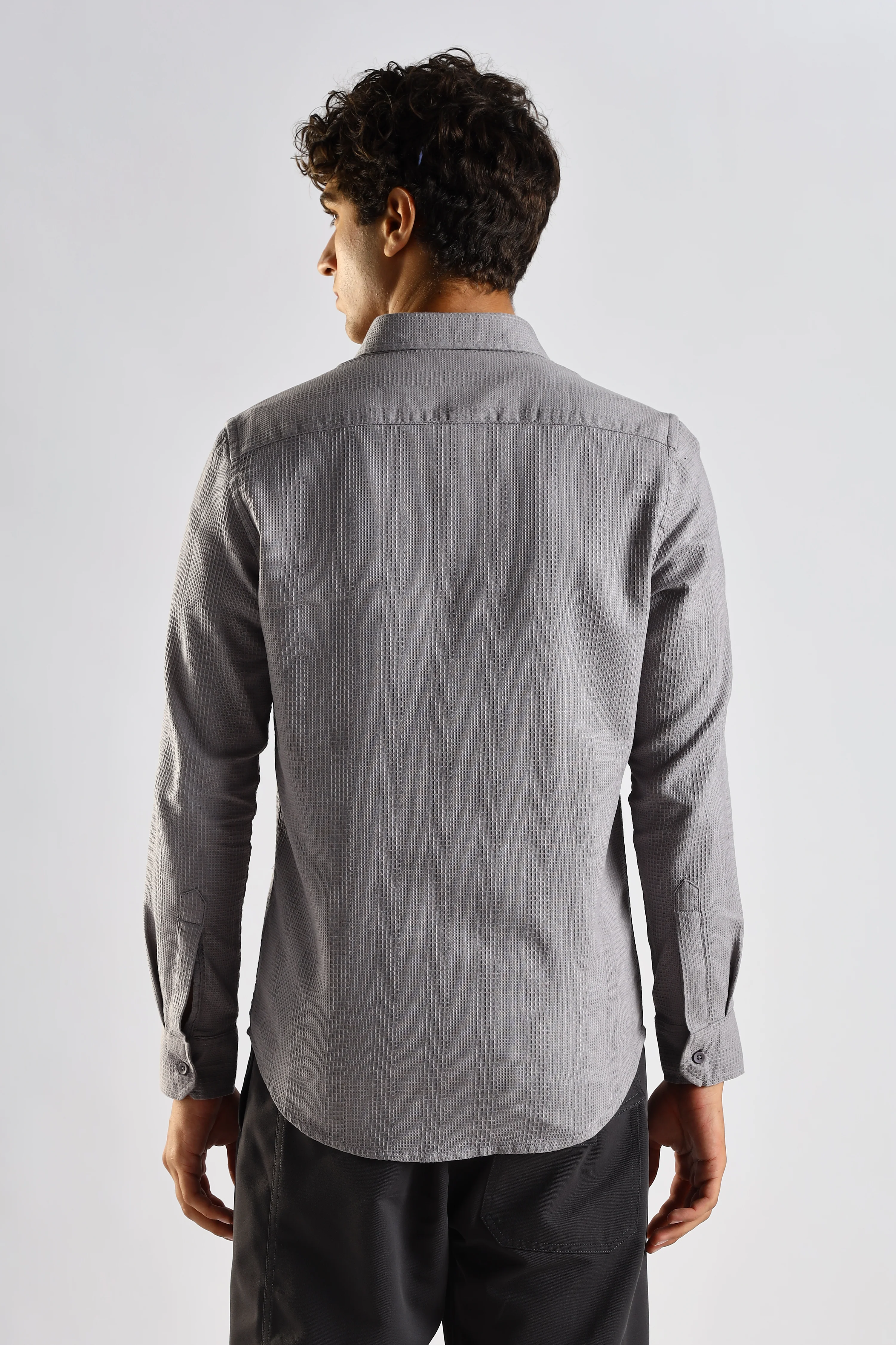 Men Grey Textured Cotton Shirt - Image 2