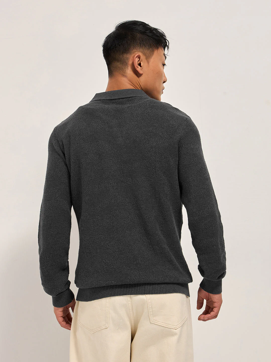 Men Grey Textured Knit Regular Fit Polo - Image 2