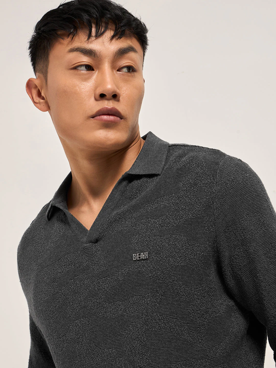 Men Grey Textured Knit Regular Fit Polo - Image 5