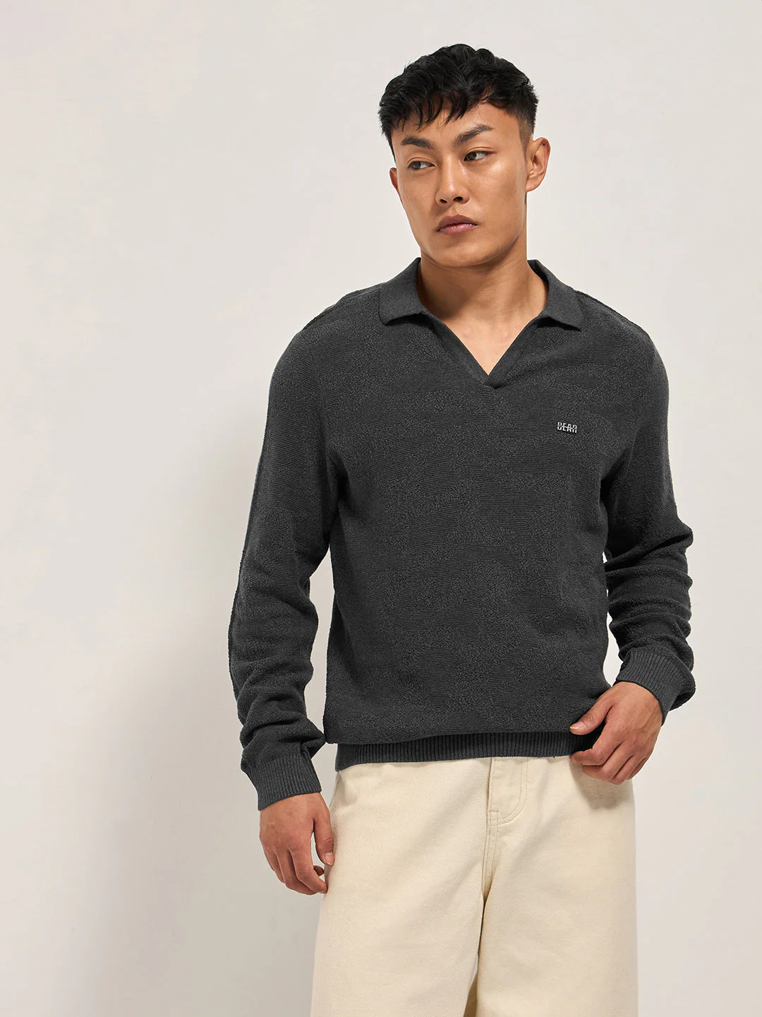 Men Grey Textured Knit Regular Fit Polo - Image 6