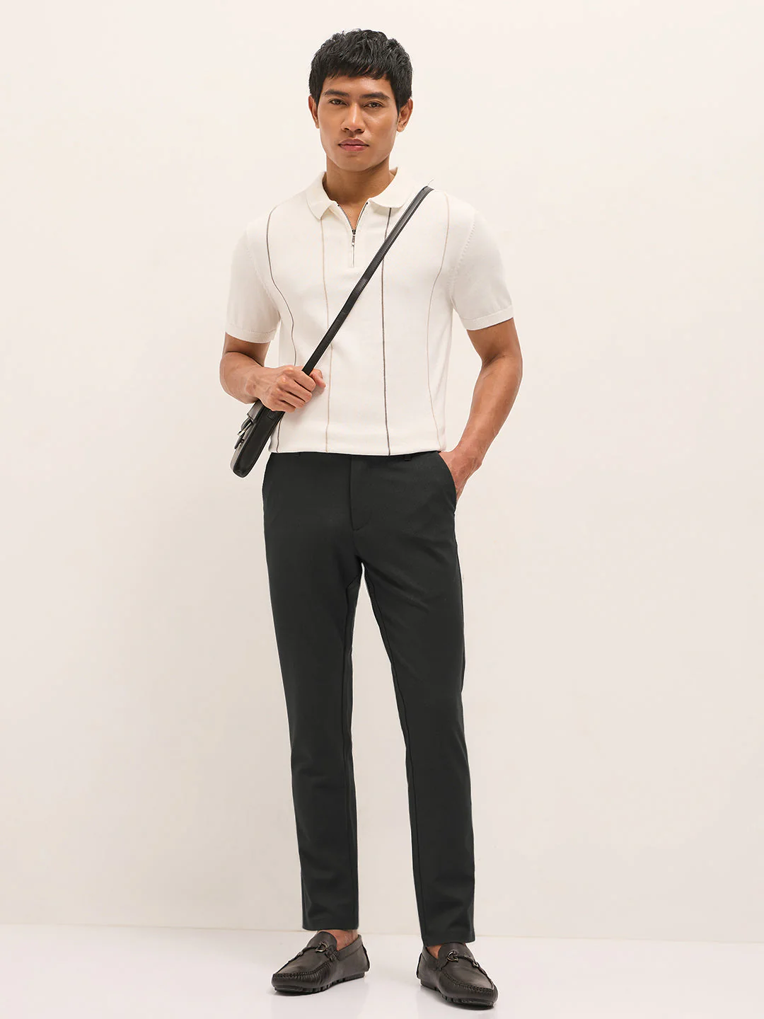 Men Grey Textured Polyester Blend Slim Fit Formal Trousers - Image 4