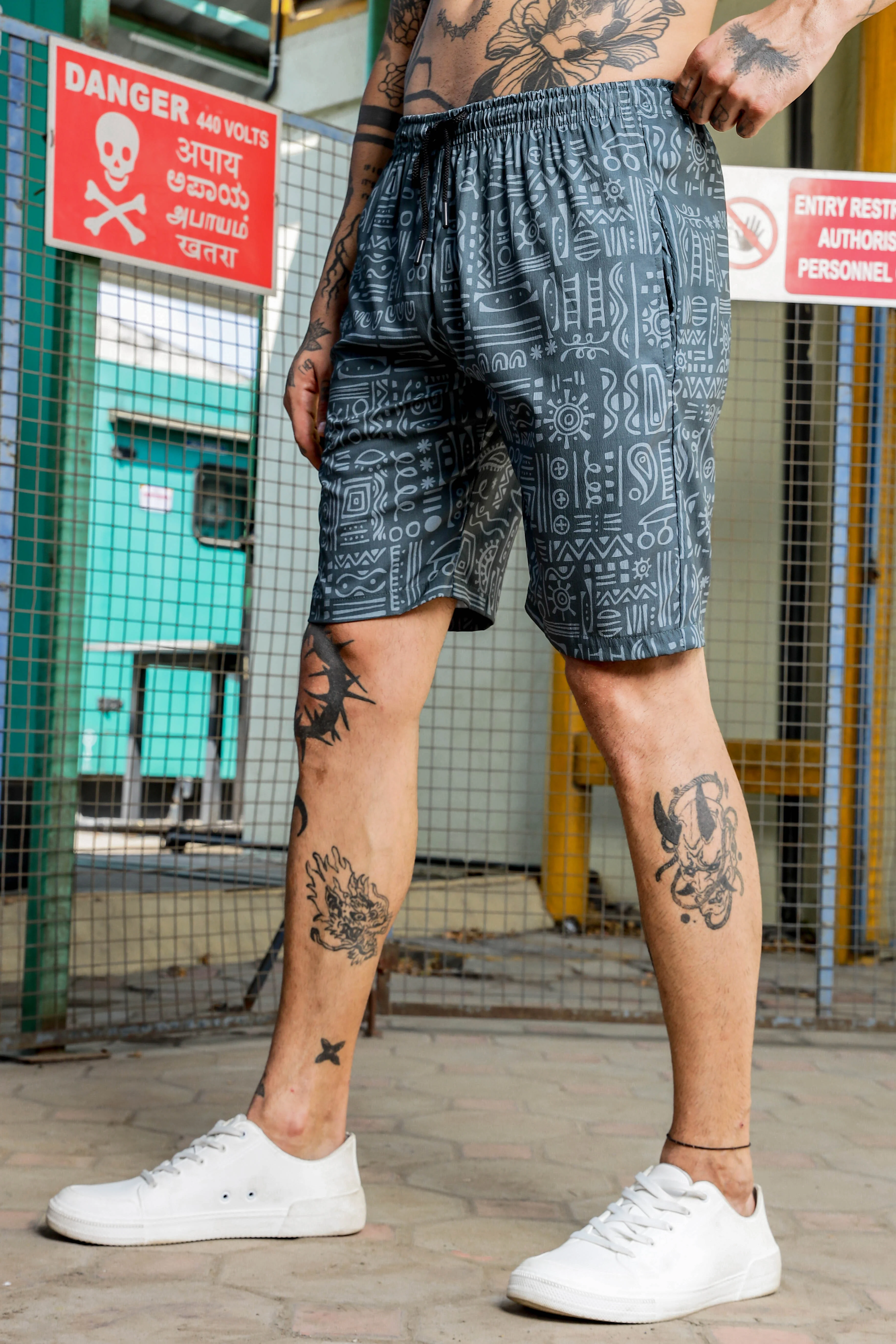 Men Grey Tribal Print Shorts - Image 5