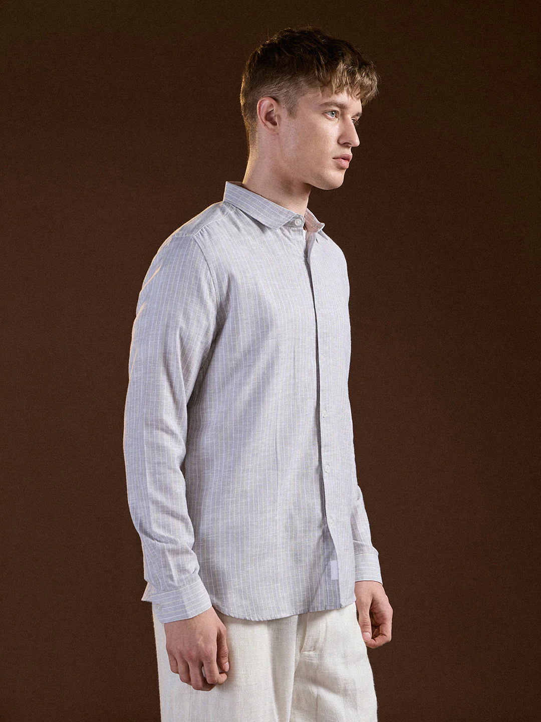 Men Grey Vertical Stripes Slim Fit Casual Shirt - Image 3