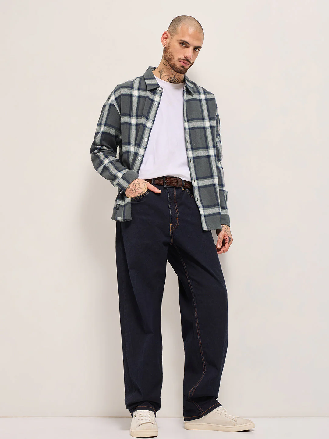 Men Grey Woven Checked Design Relax Fit Overshirt - Image 4