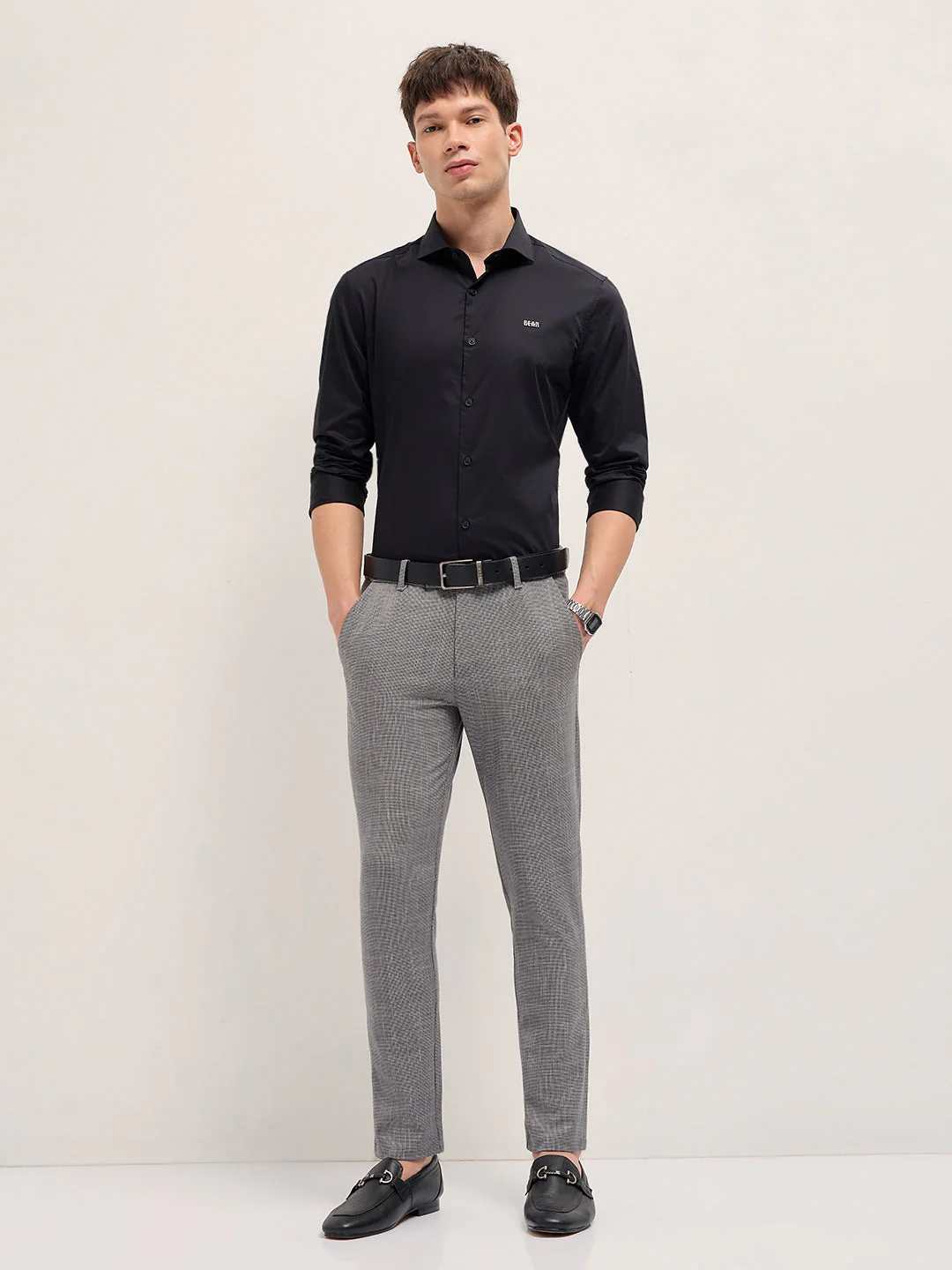 Men Grey Woven Design Slim Fit Formal Trousers - Image 4