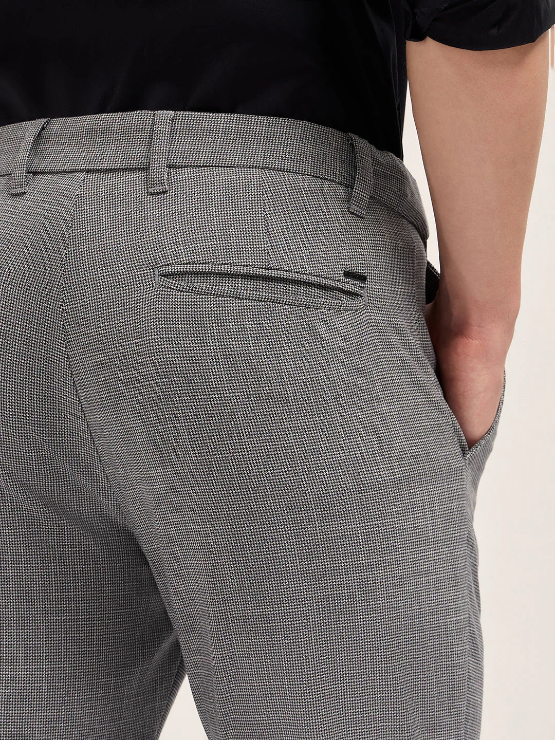 Men Grey Woven Design Slim Fit Formal Trousers - Image 6