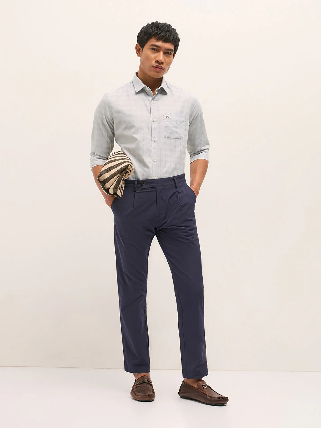 Men Grey Woven Stripe Tailored Fit Formal Shirt - Image 4