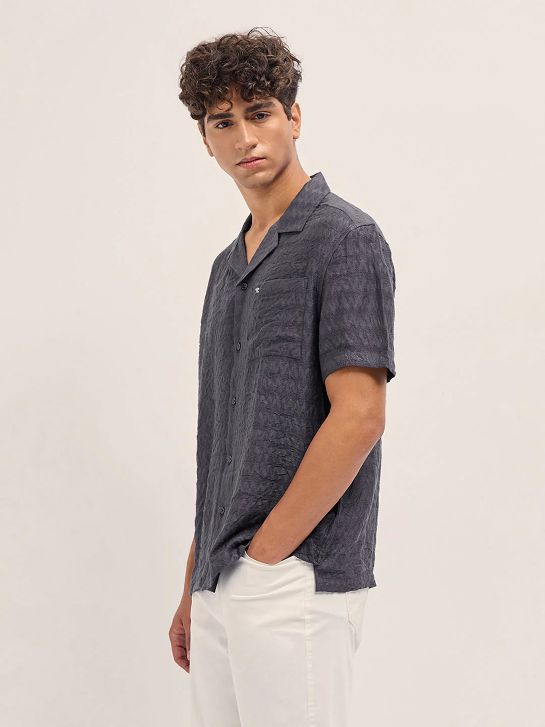 Men Grey Zigzag Textured Weave Relaxed Fit Half Sleeve Casual Shirt - Image 3
