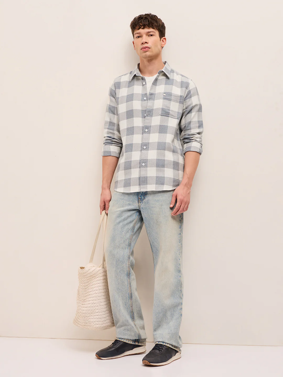 Men Herringbone Casual Shirt - Image 4