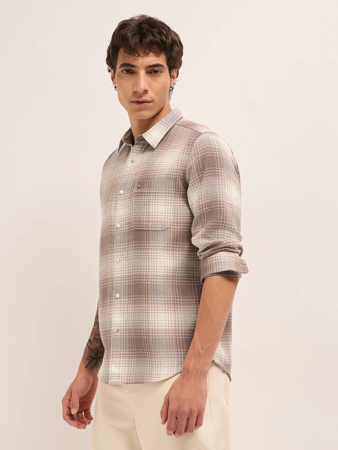 Men Herringbone Checked Design Casual Shirt - Image 3