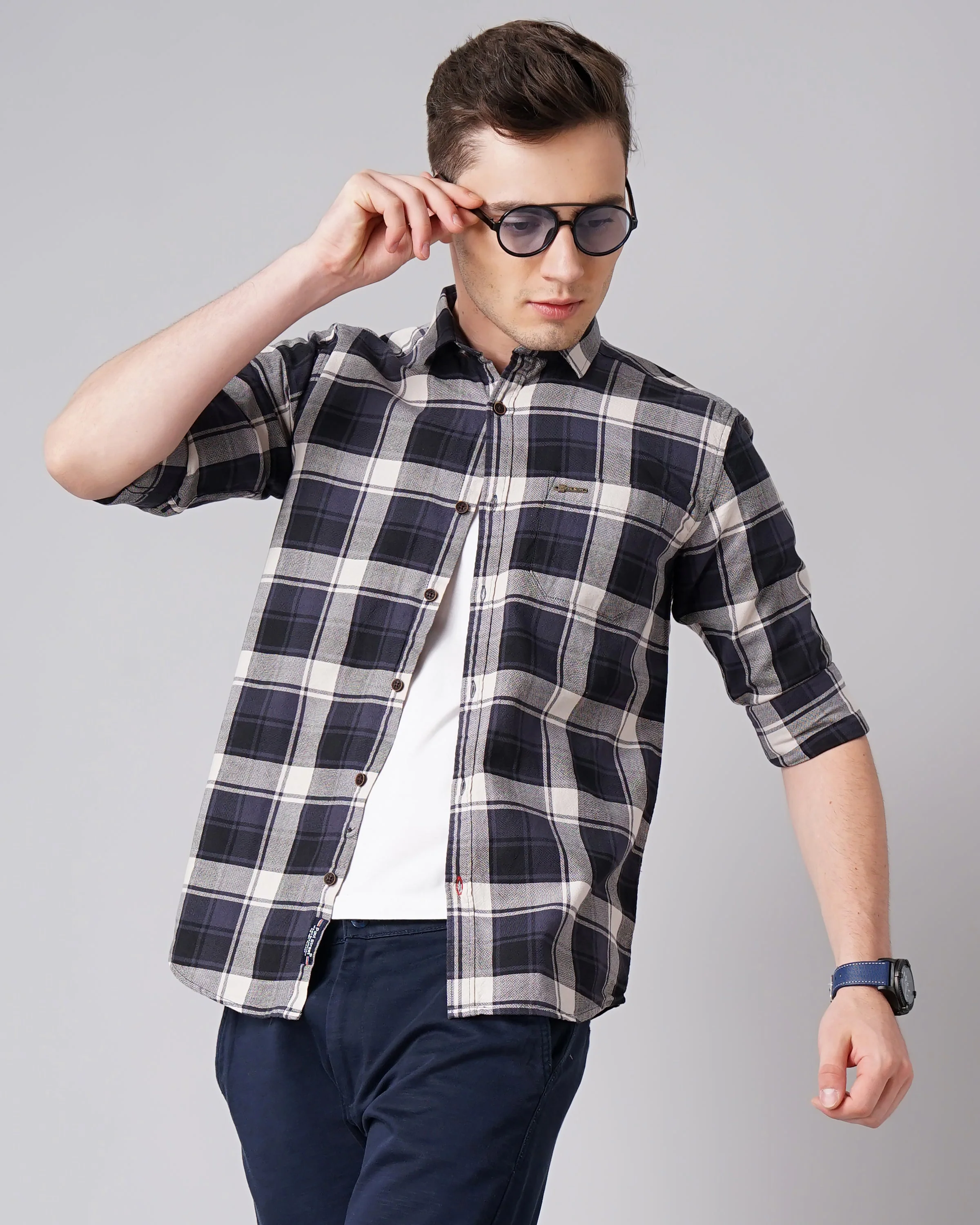 Men Julian Blue Checks Shirt - Image 2
