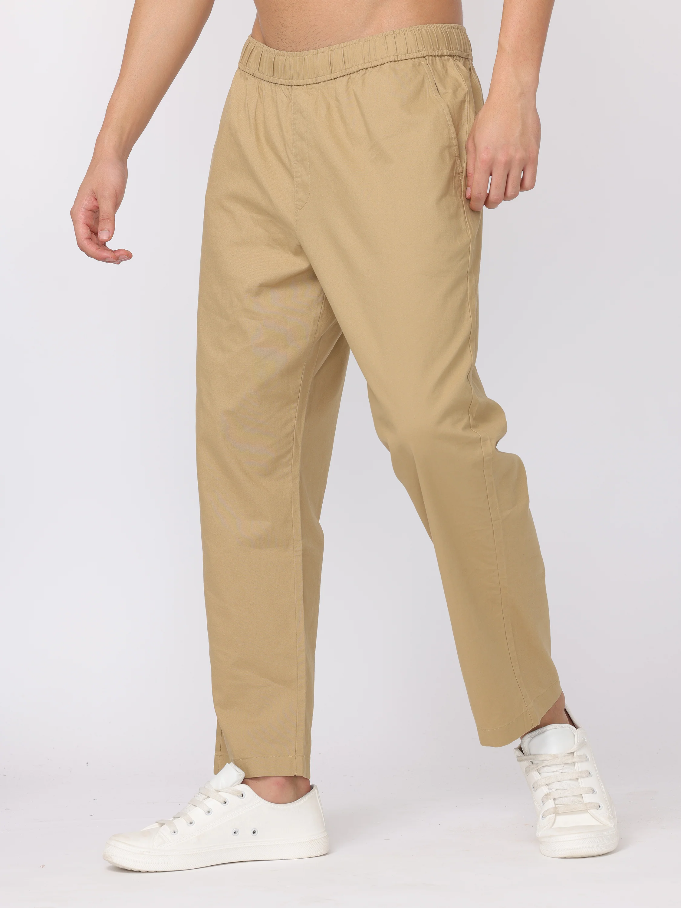 Men Khakhi Relaxed Fit Pants - Image 4