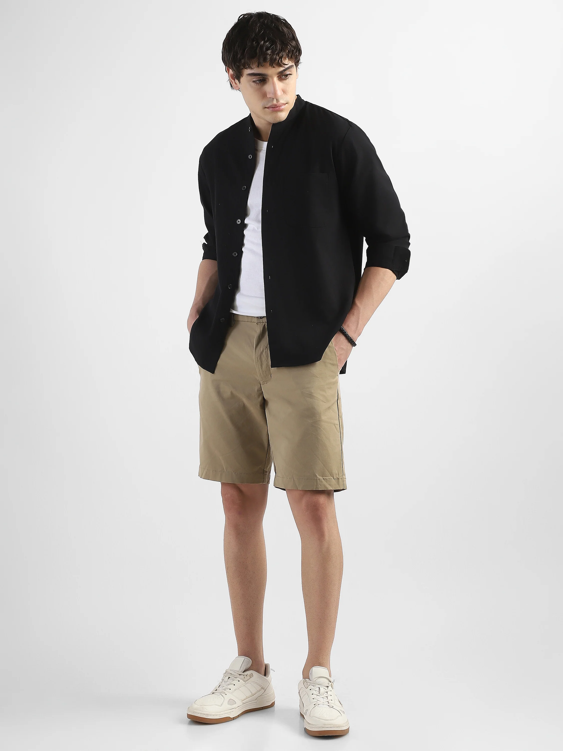 Men Khaki Knee Length Regular Fit Shorts - Image 3