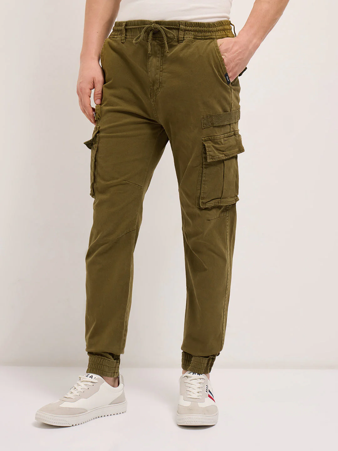 Men Khaki Regular Fit Cargo Pants - Image 3