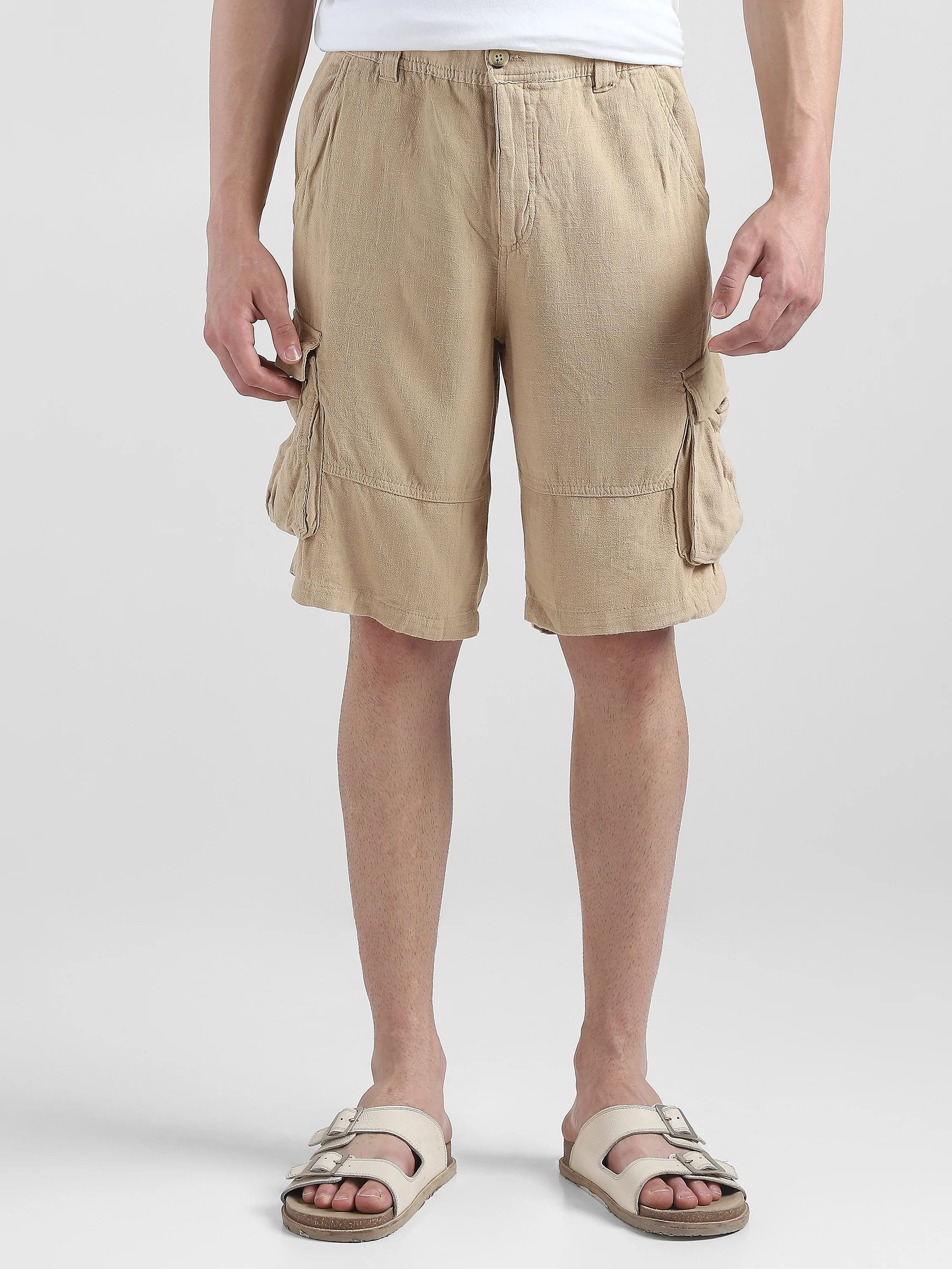 Men Khaki Cargo Shorts - Image 2