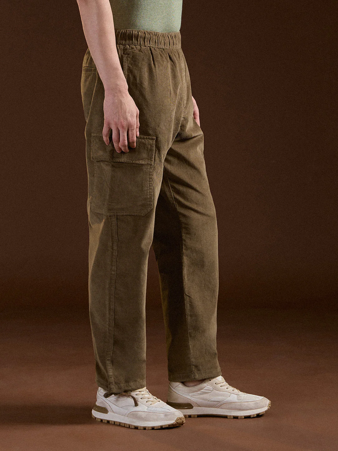 Men Khaki Solid Baggy Fit Stylish Corduroy Cargo Pant - Image 3