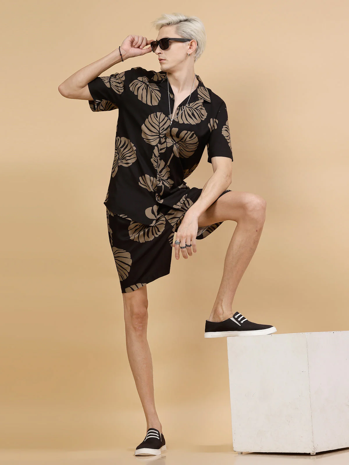 Men Leaf Print Half Sleeves Cuban Collar Coords - Image 6