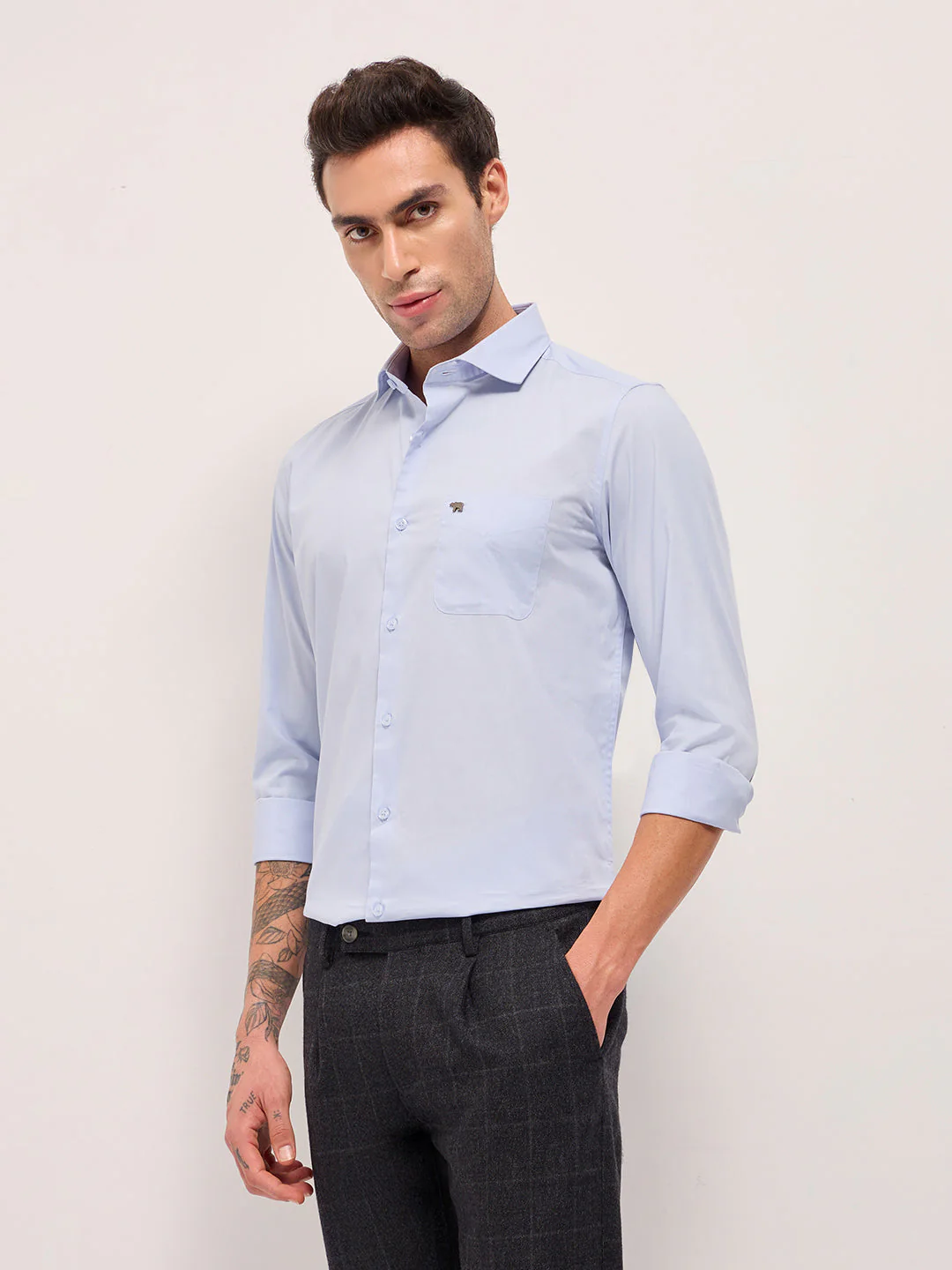 Men Light Blue Cotton Solid Tailored Fit Formal Shirt - Image 3
