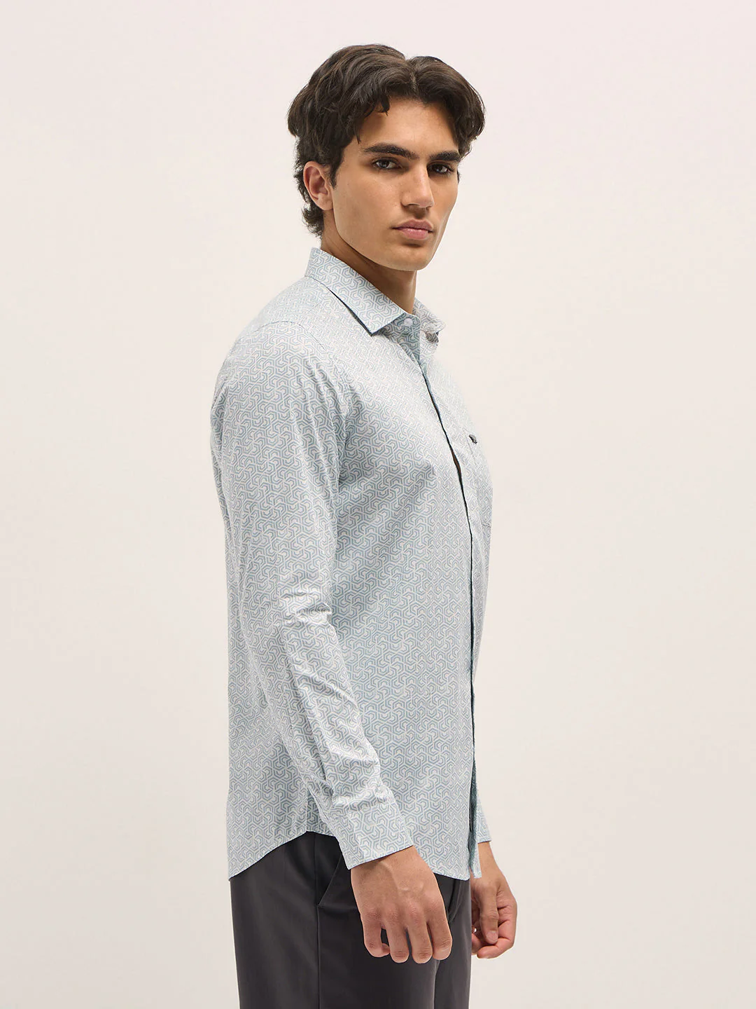 Men Light Blue Geometric Printed Tailored Fit Formal Shirt - Image 3