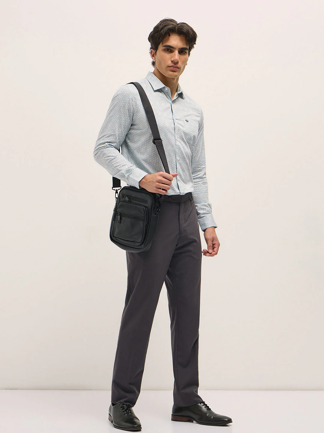 Men Light Blue Geometric Printed Tailored Fit Formal Shirt - Image 4