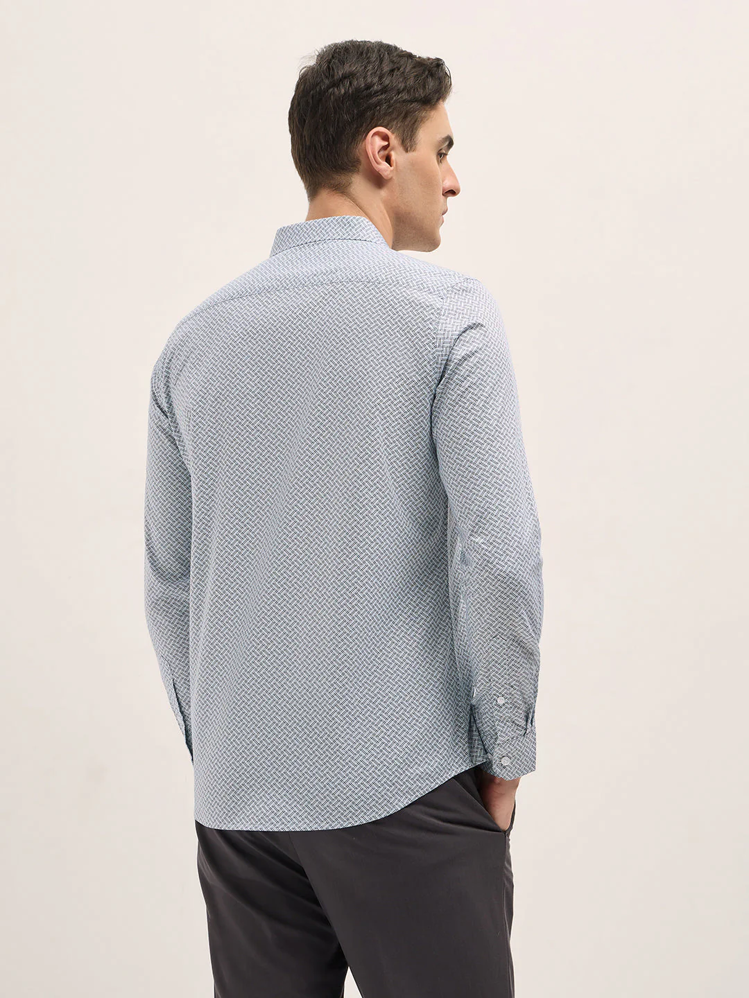 Men Light Blue Geometric Printed Tailored Fit Formal Shirt - Image 2