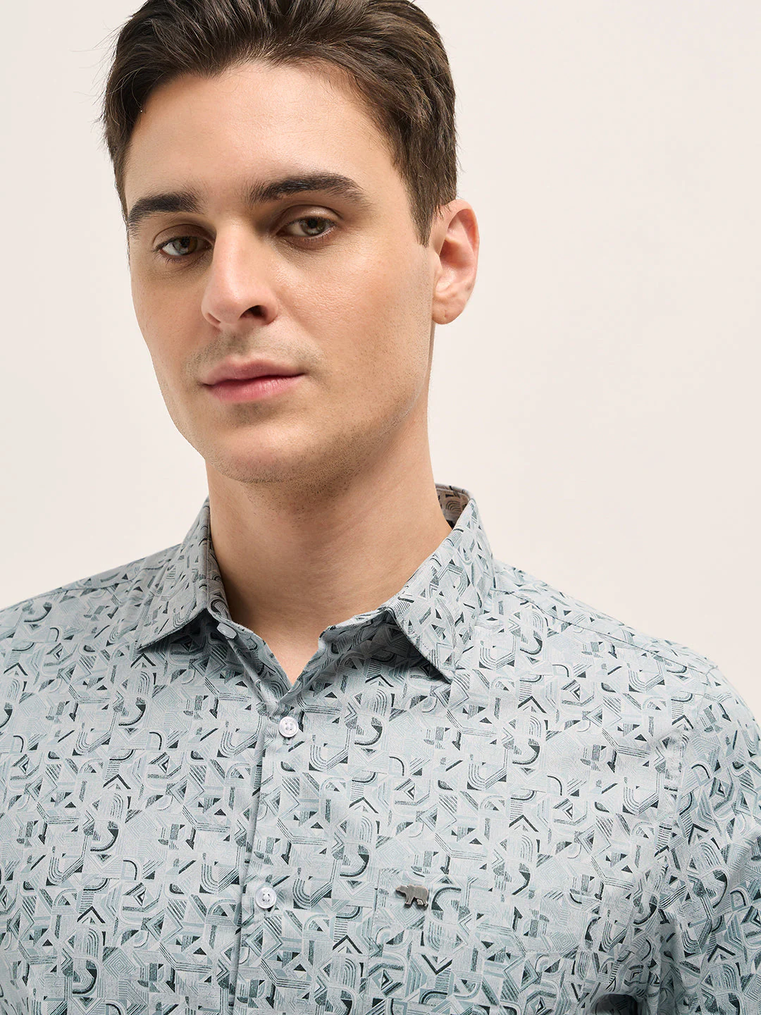 Men Light Blue Geometric Printed Tailored Fit Formal Shirt - Image 5