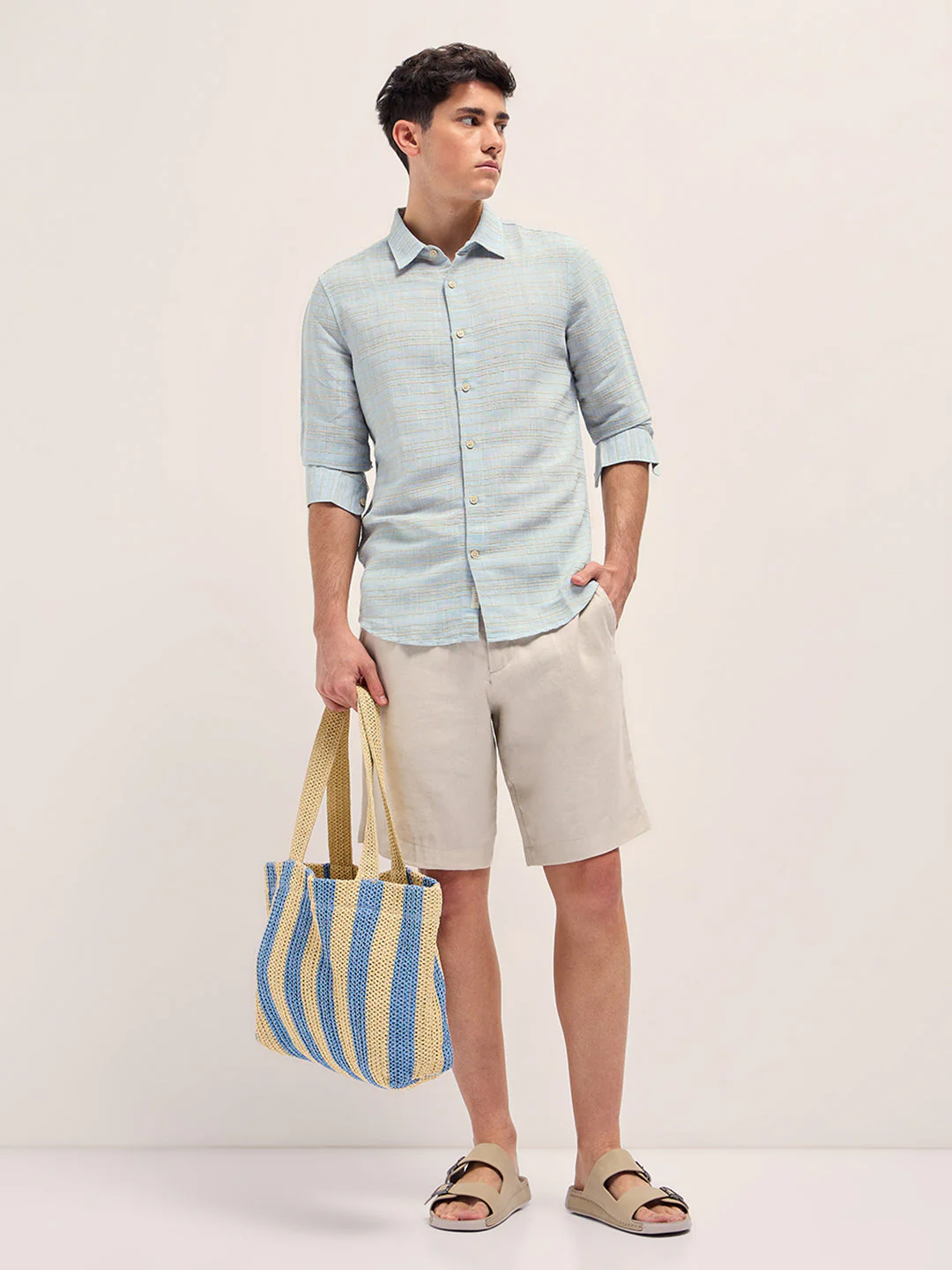 Men Light Blue Horizontal textured grid Slim Fit Casual Shirt - Image 4