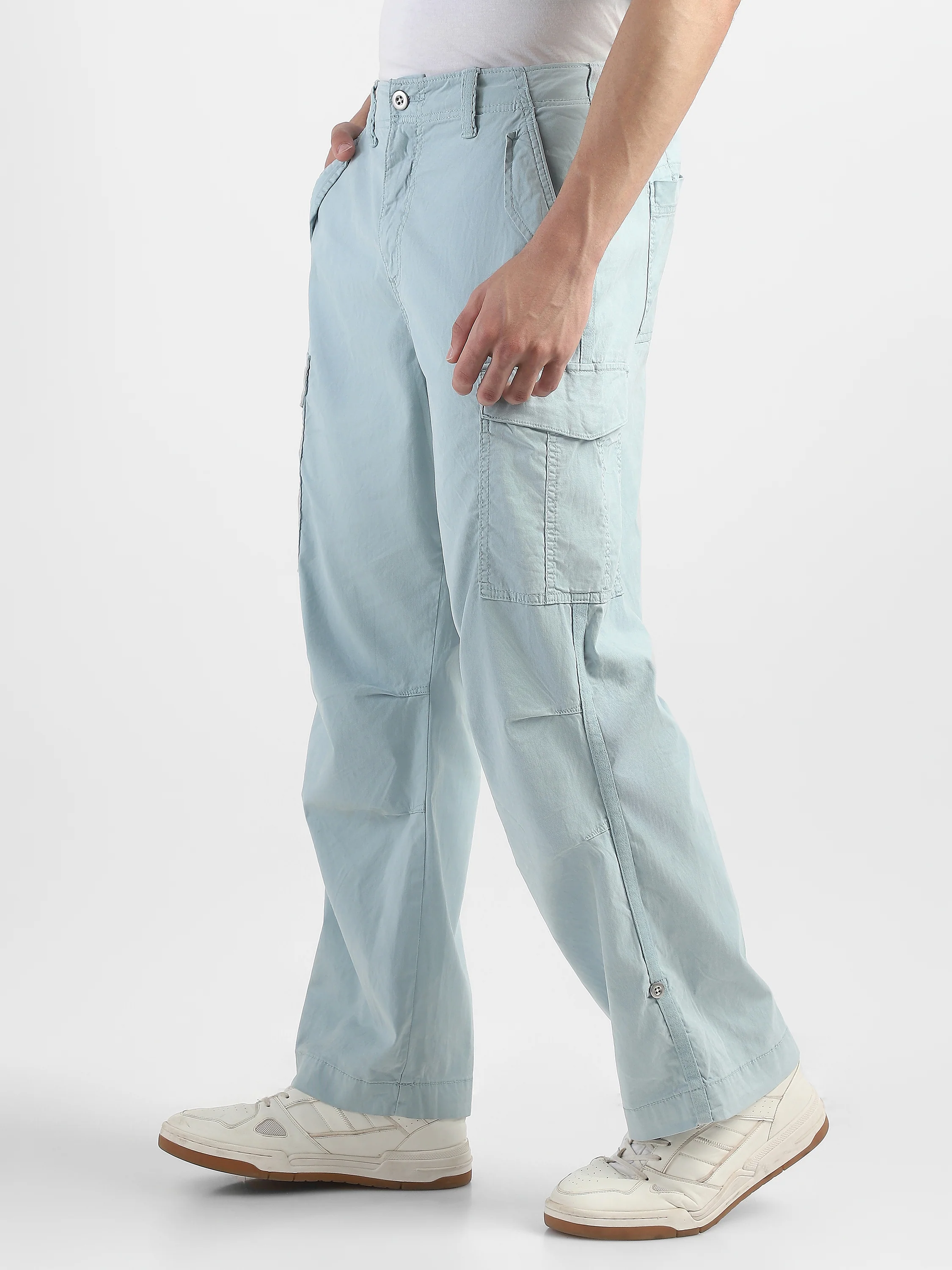 Men Light Blue Mid Rise Comfort Fit Cargo with 6 pockets - Image 4