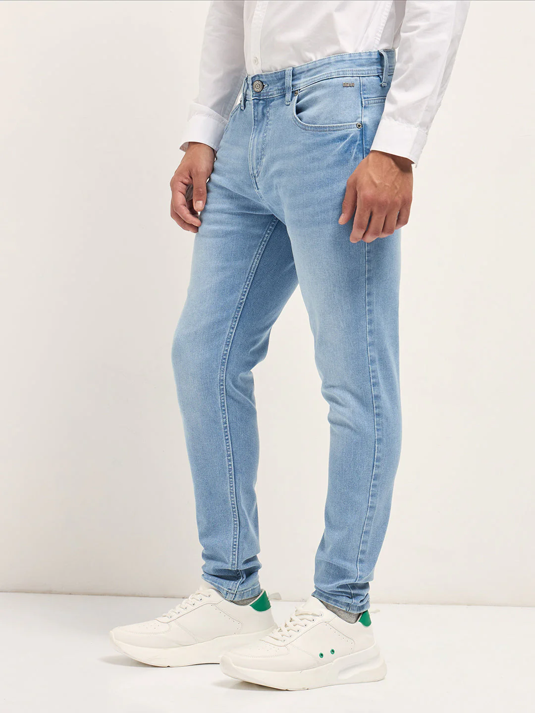 Men Light Blue Mid-Rise Skinny Fit Jeans - Image 3