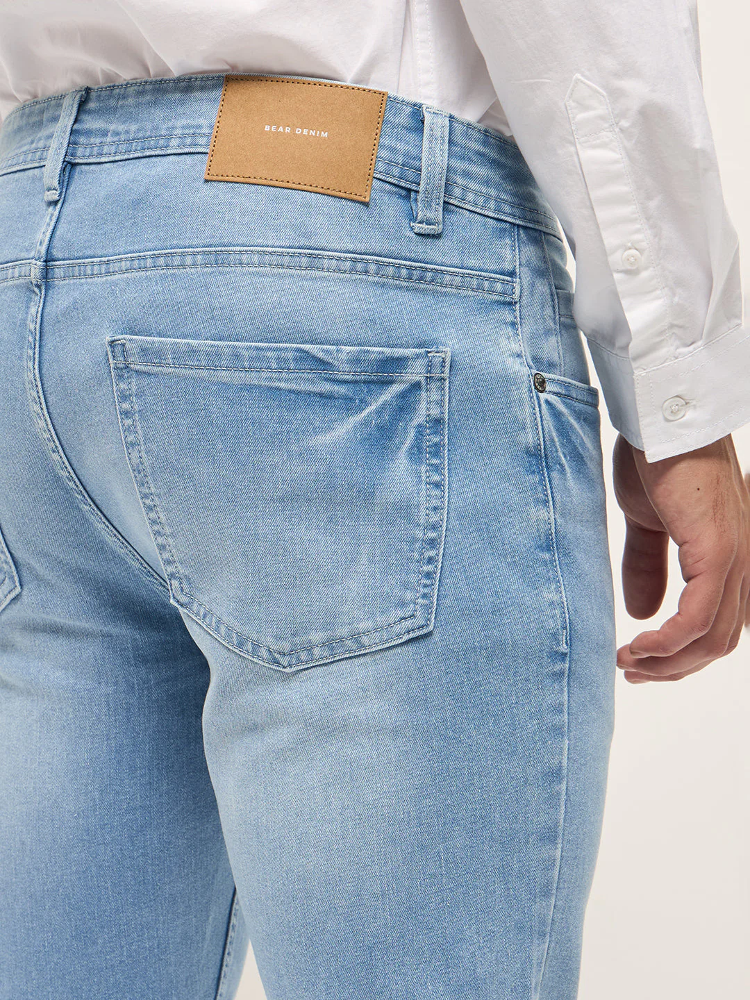 Men Light Blue Mid-Rise Skinny Fit Jeans - Image 6