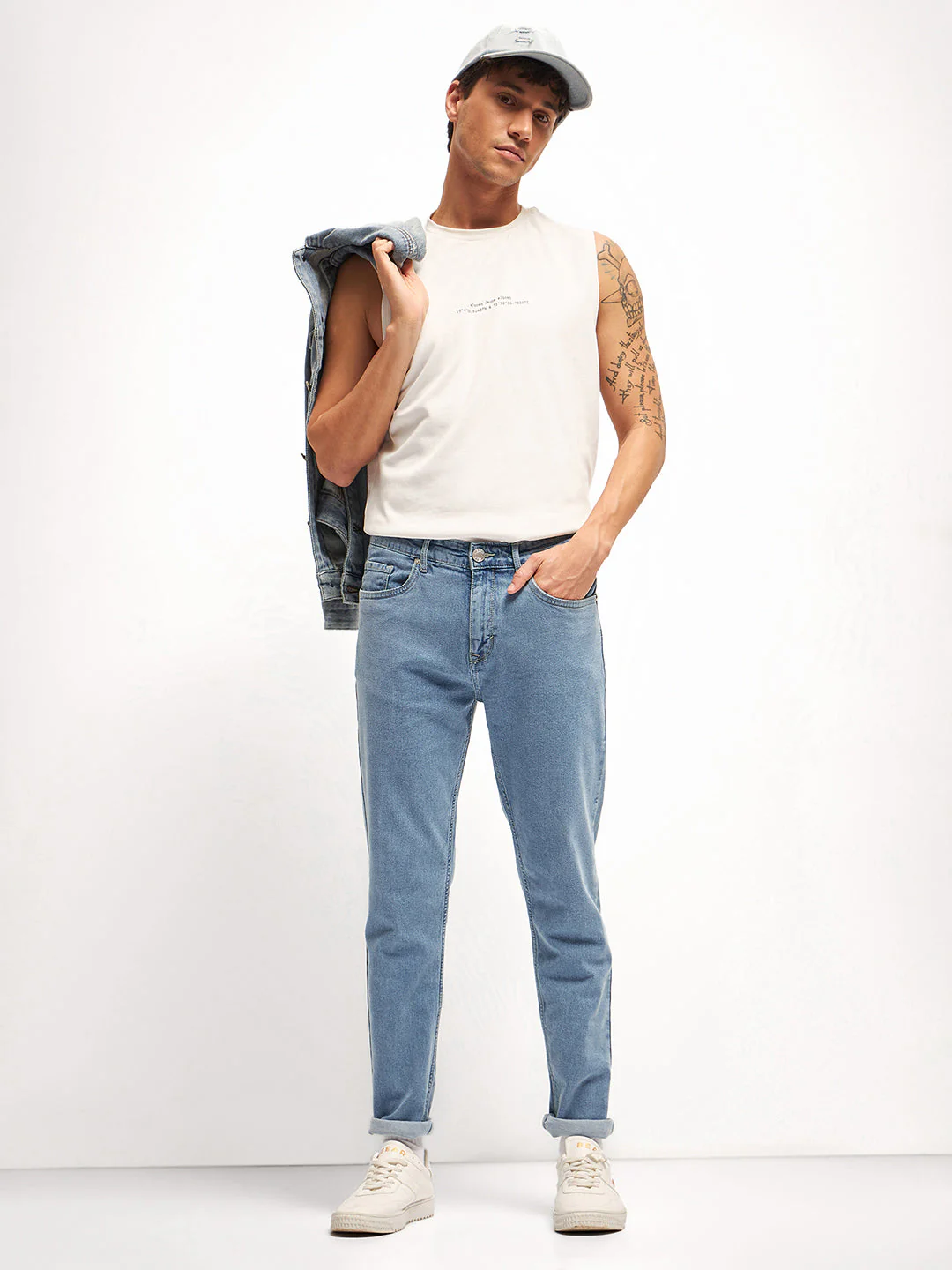 Men Light Blue Mid Rise Slim Fit Jean - Image 4