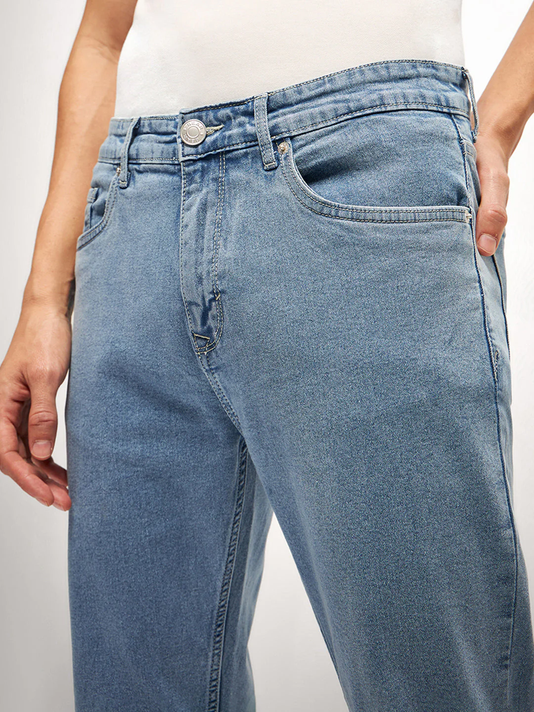 Men Light Blue Mid Rise Slim Fit Jean - Image 5