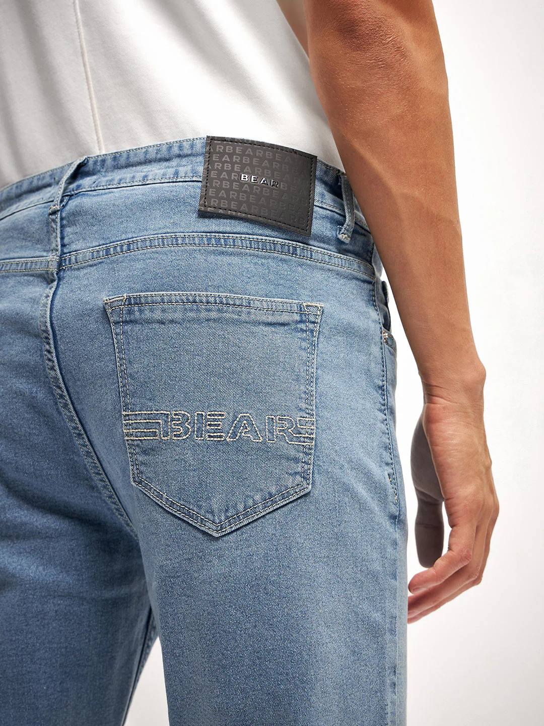 Men Light Blue Mid Rise Slim Fit Jean - Image 6