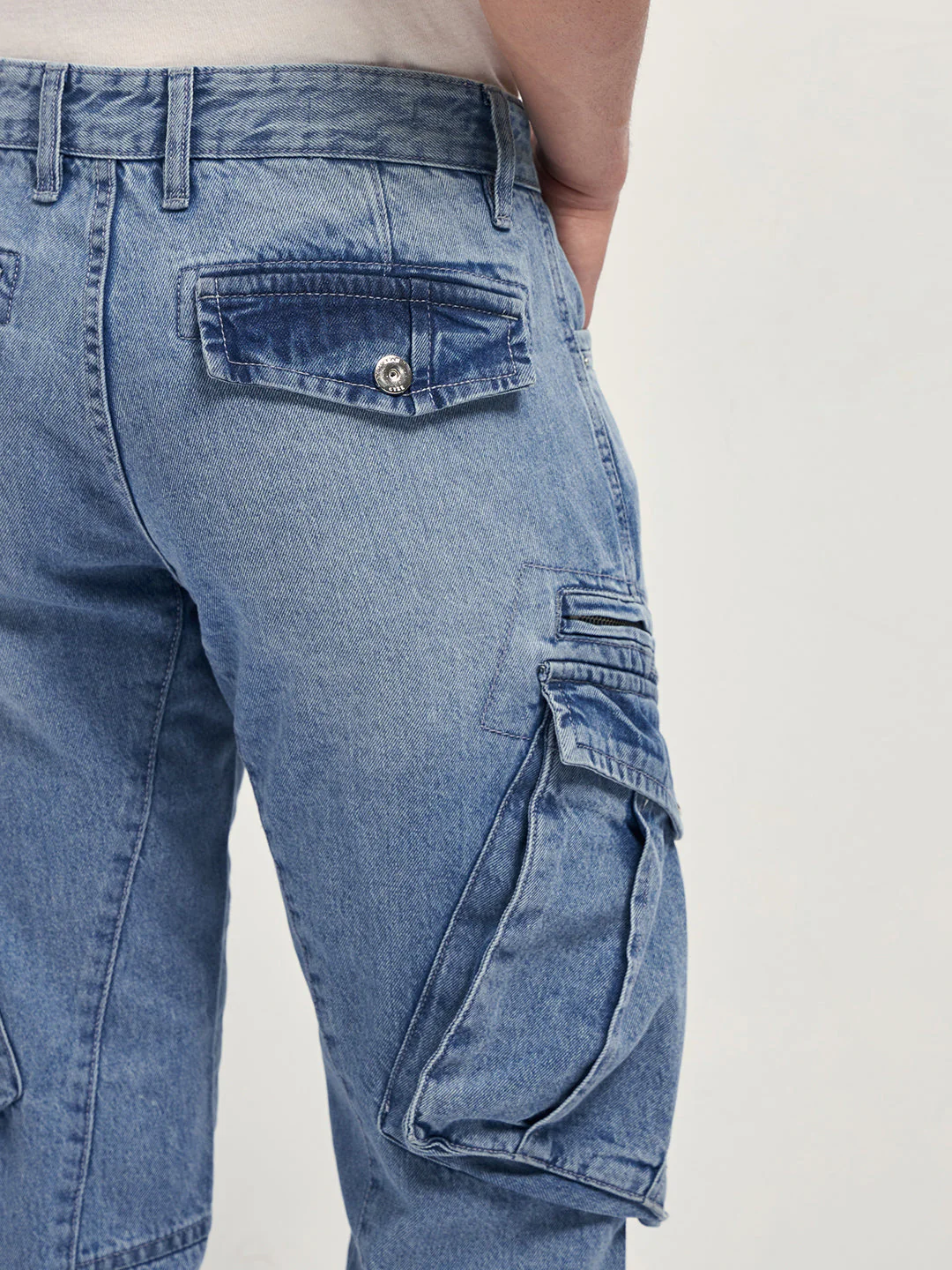 Men Light Blue Mid-Rise Straight Fit Cargo Jeans - Image 6