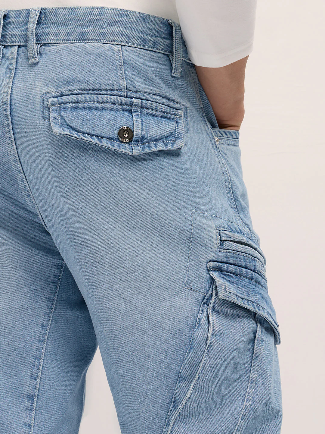 Men Light Blue Mid-Rise Straight Fit Cargo Jeans - Image 6