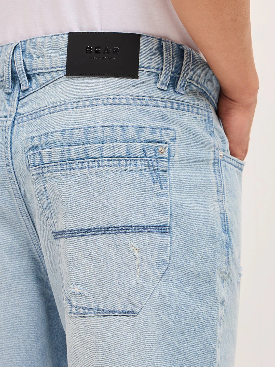 Men Light Blue Relaxed Fit Denim Shorts - Image 6