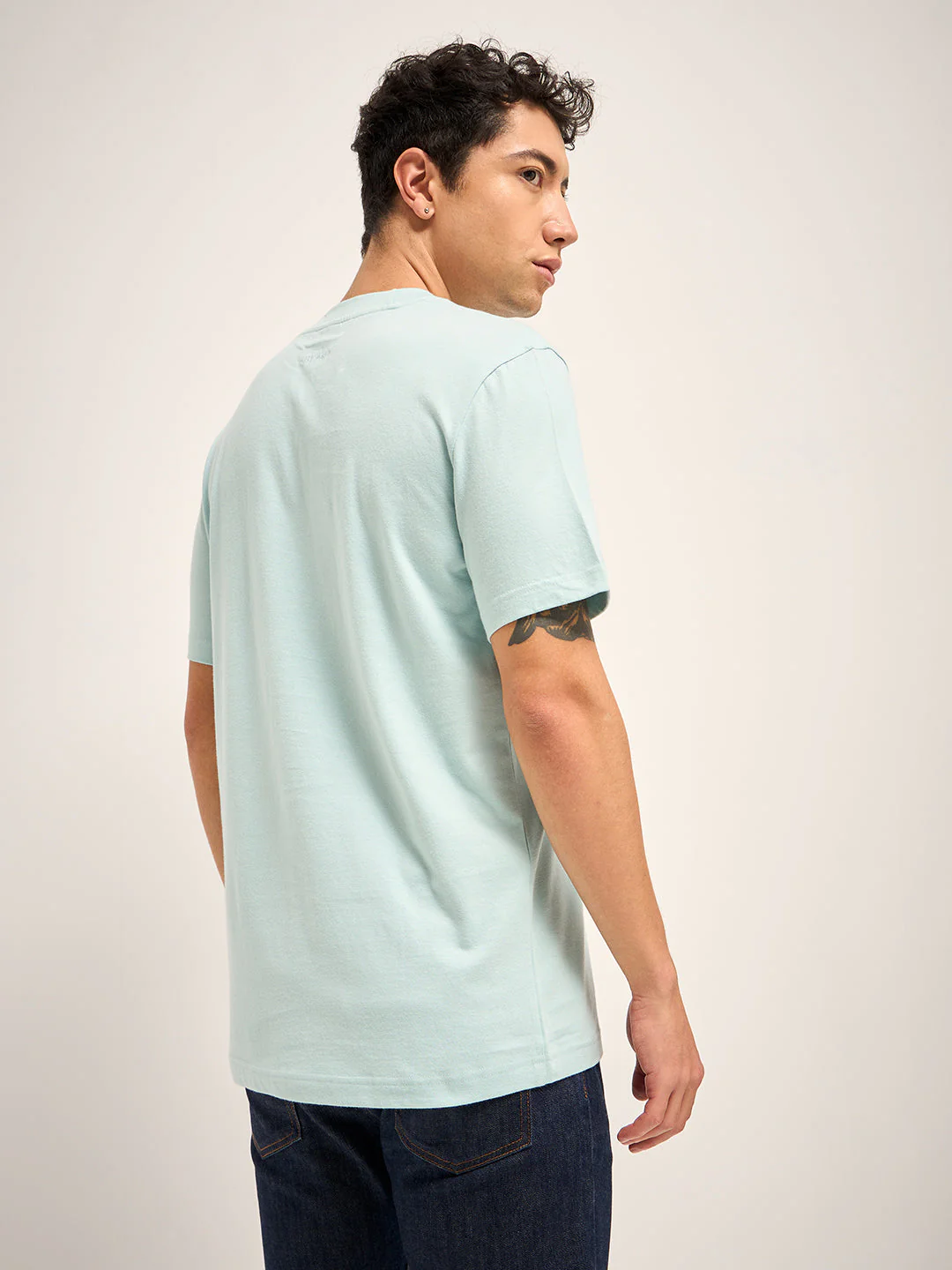 Men Light Blue Solid Crew Neck Regular Fit T-Shirt - Image 2