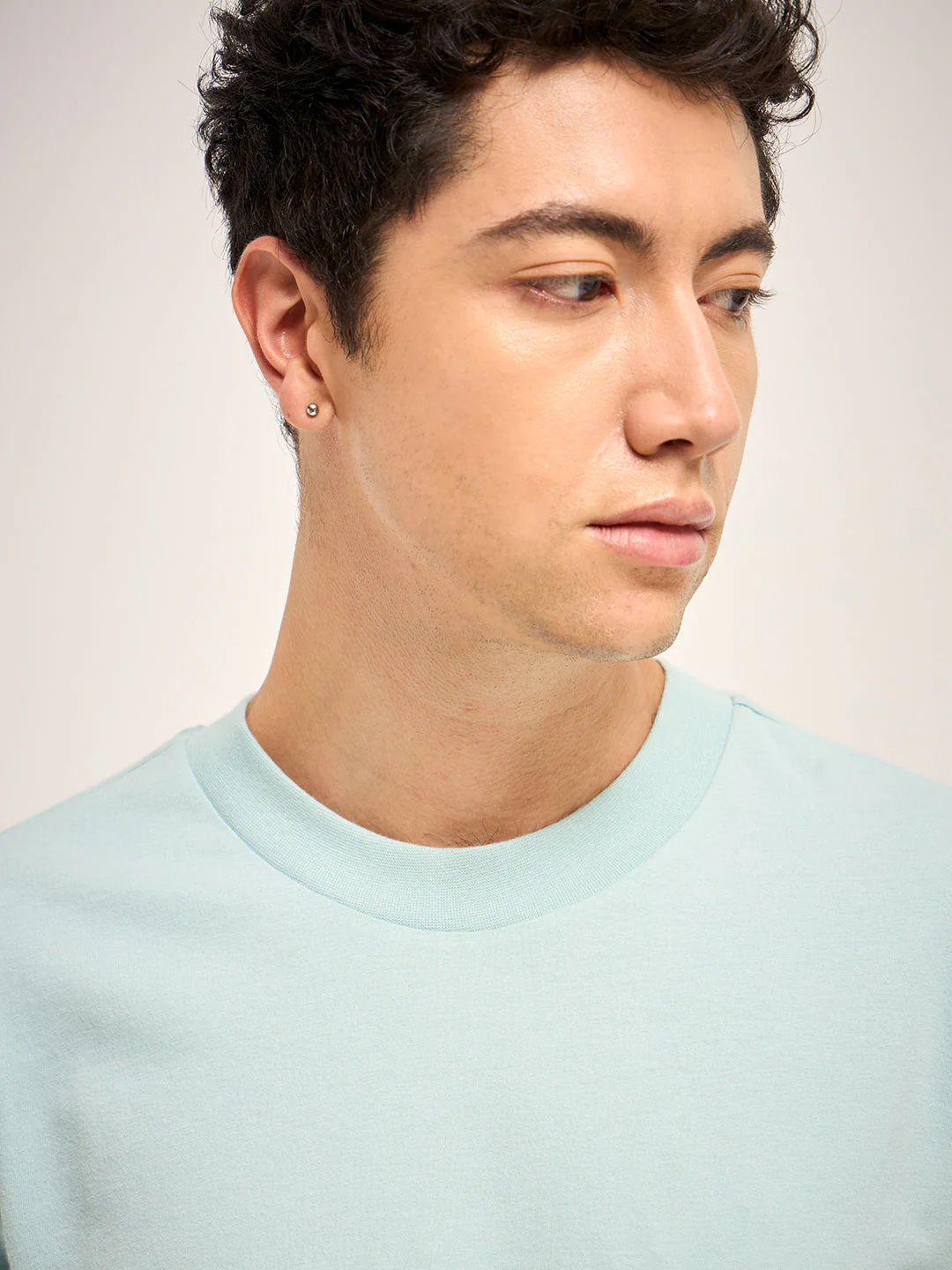 Men Light Blue Solid Crew Neck Regular Fit T-Shirt - Image 5