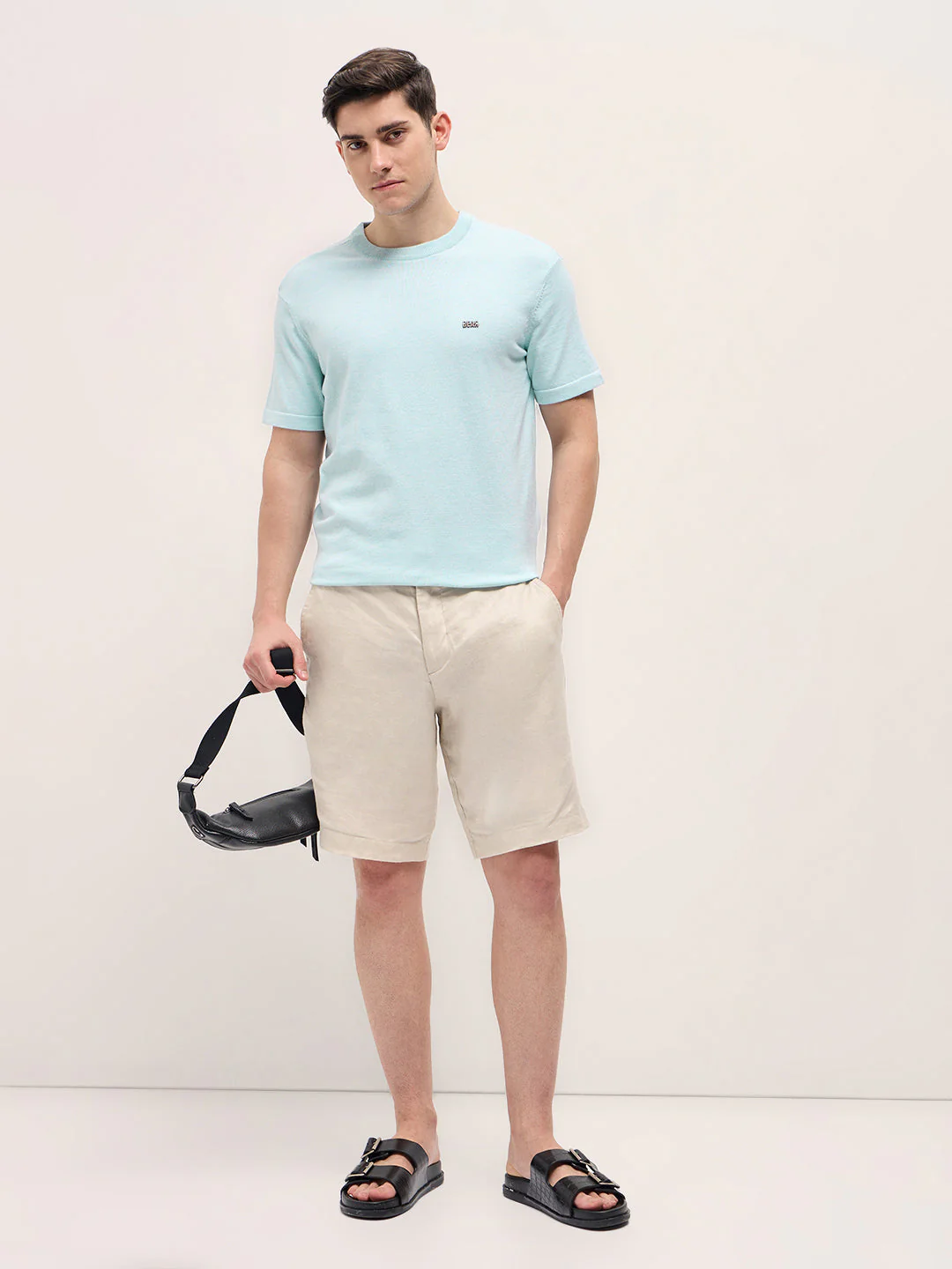 Men Light Blue Solid Regular Fit Ribbed Crew Neck T-shirt - Image 4