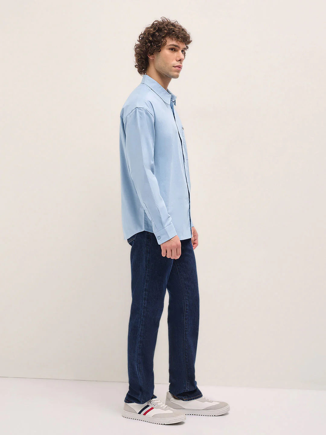 Men Light Blue Solid Relax Fit Overshirt - Image 3