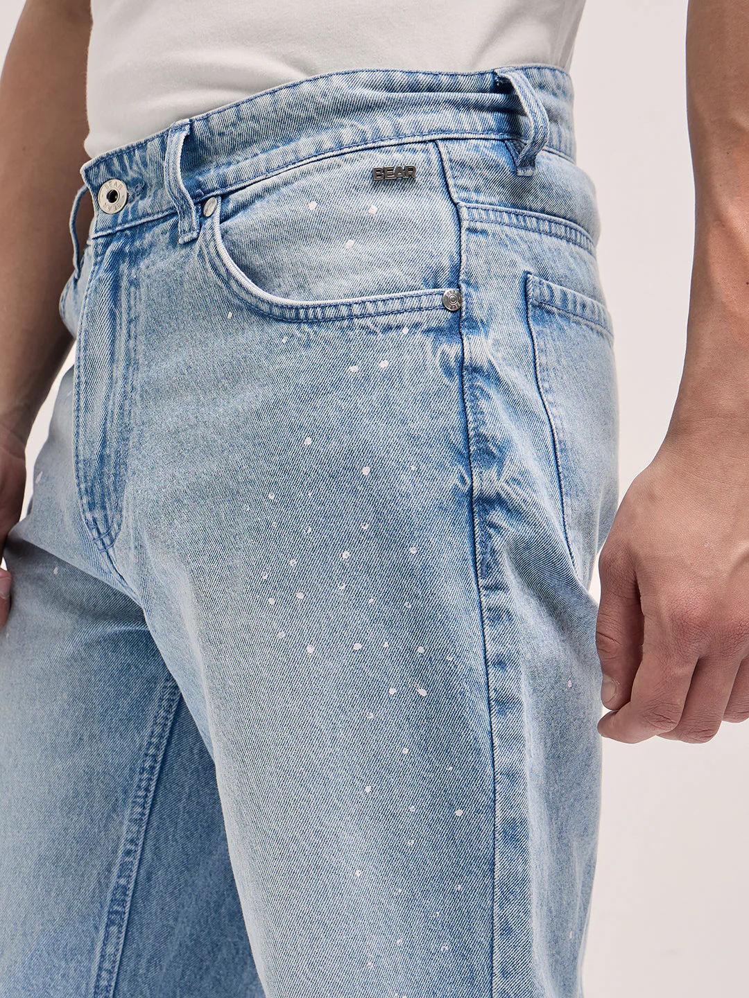 Men Light Blue Straight Fit Mid Rise Jean - Image 5