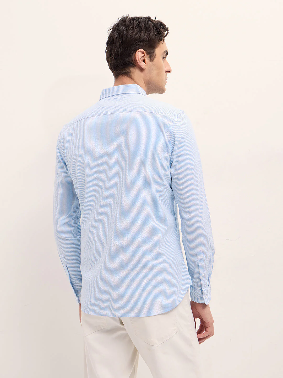 Men Light Blue Vertical Pin Stripes Slim Fit Casual Shirt - Image 2