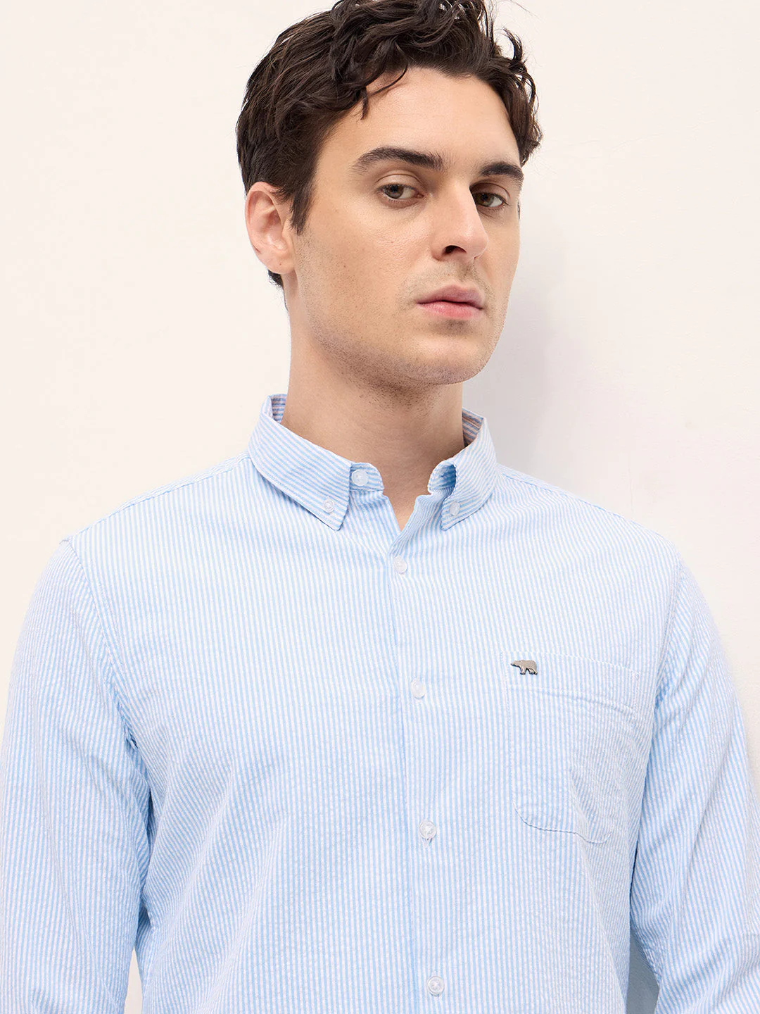 Men Light Blue Vertical Pin Stripes Slim Fit Casual Shirt - Image 5